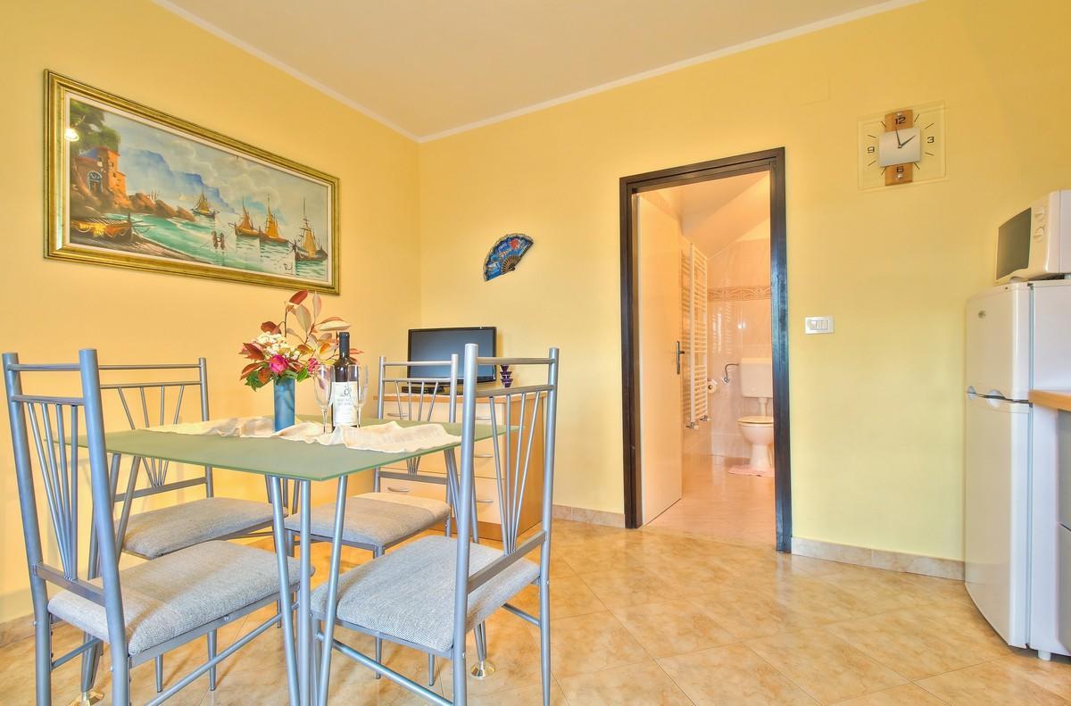 Lorena Apartments Умаг Екстериор снимка