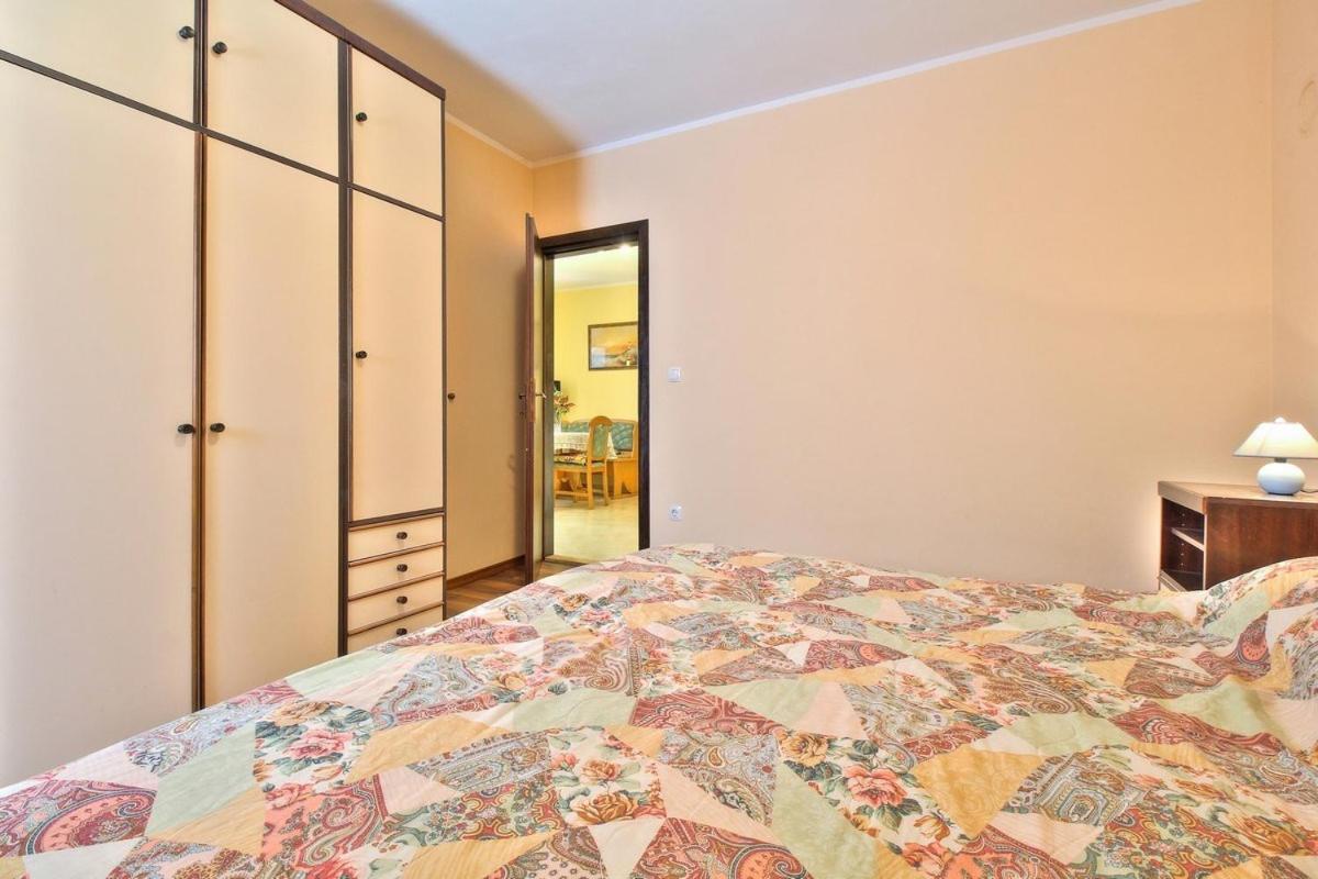 Lorena Apartments Умаг Екстериор снимка