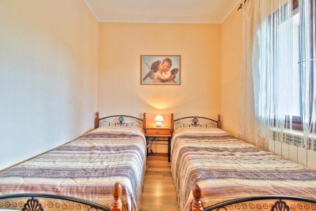 Lorena Apartments Умаг Екстериор снимка